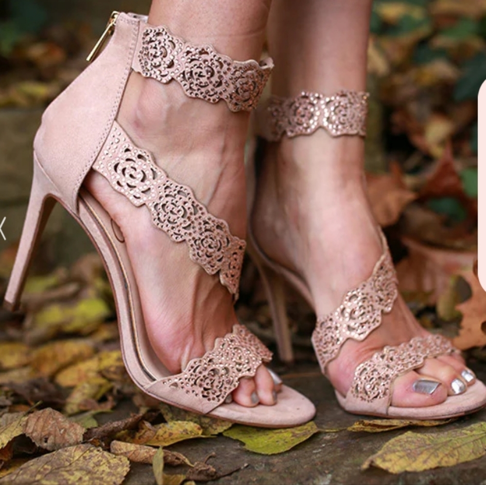 Jessica Simpson Heel